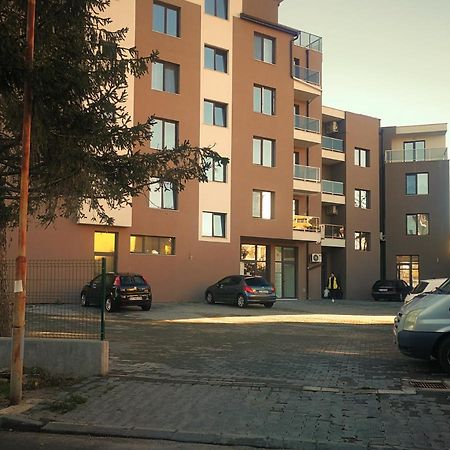 Kalina Apartment Kazanlak Exterior photo